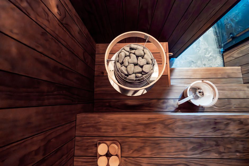 Ruimtebesparende thuissauna met milieuvriendelijke materialen. Ruimtebesparende thuissauna met milieuvriendelijke materialen.